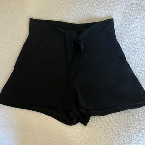 Alc black womens shorts size 0